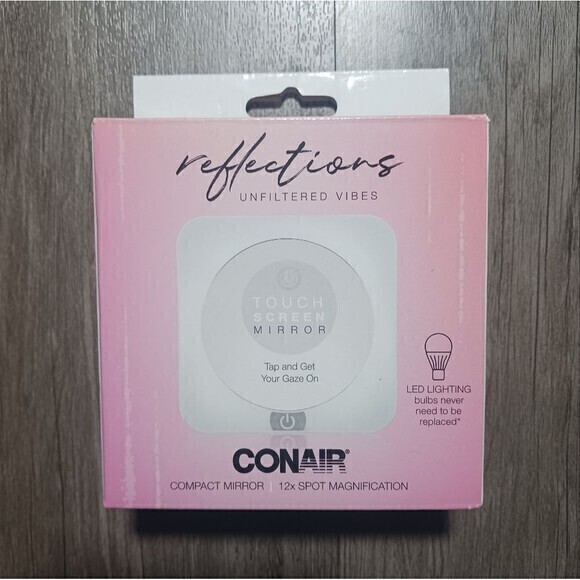 Conair Reflections 12X LED Compact Mirror - Picture 3 of 6